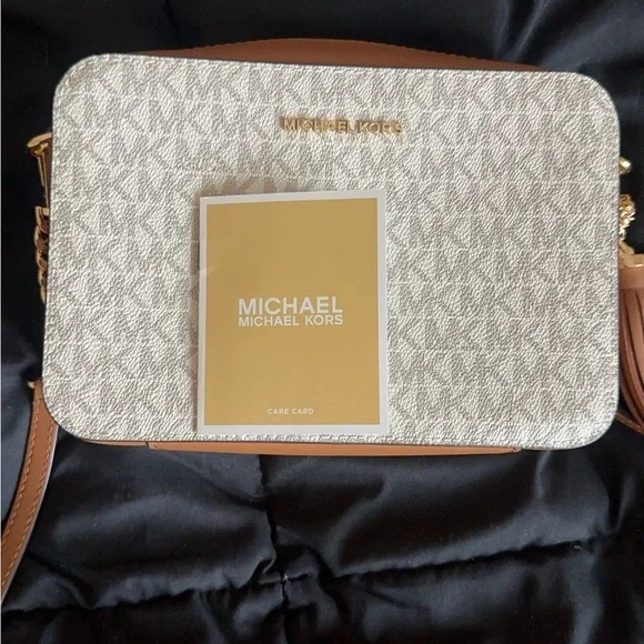 BRAND NEW Michael Kors Bag - Picture 3 of 10